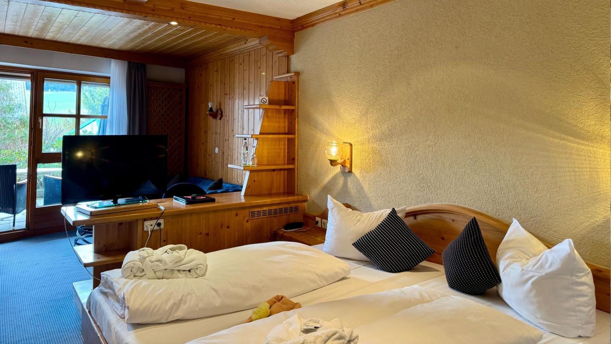 Wellness Hotel Bayerischer Hof ริมบาค ภายนอก รูปภาพ